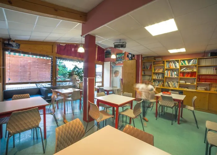 Les Des Aiguilles Hotel 3*