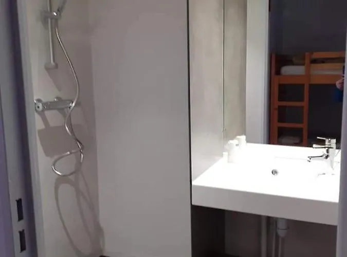 Hotel Les Des Aiguilles 3*