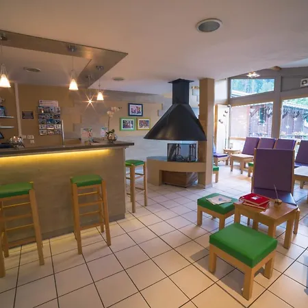 Les Des Aiguilles 3* シャモニー